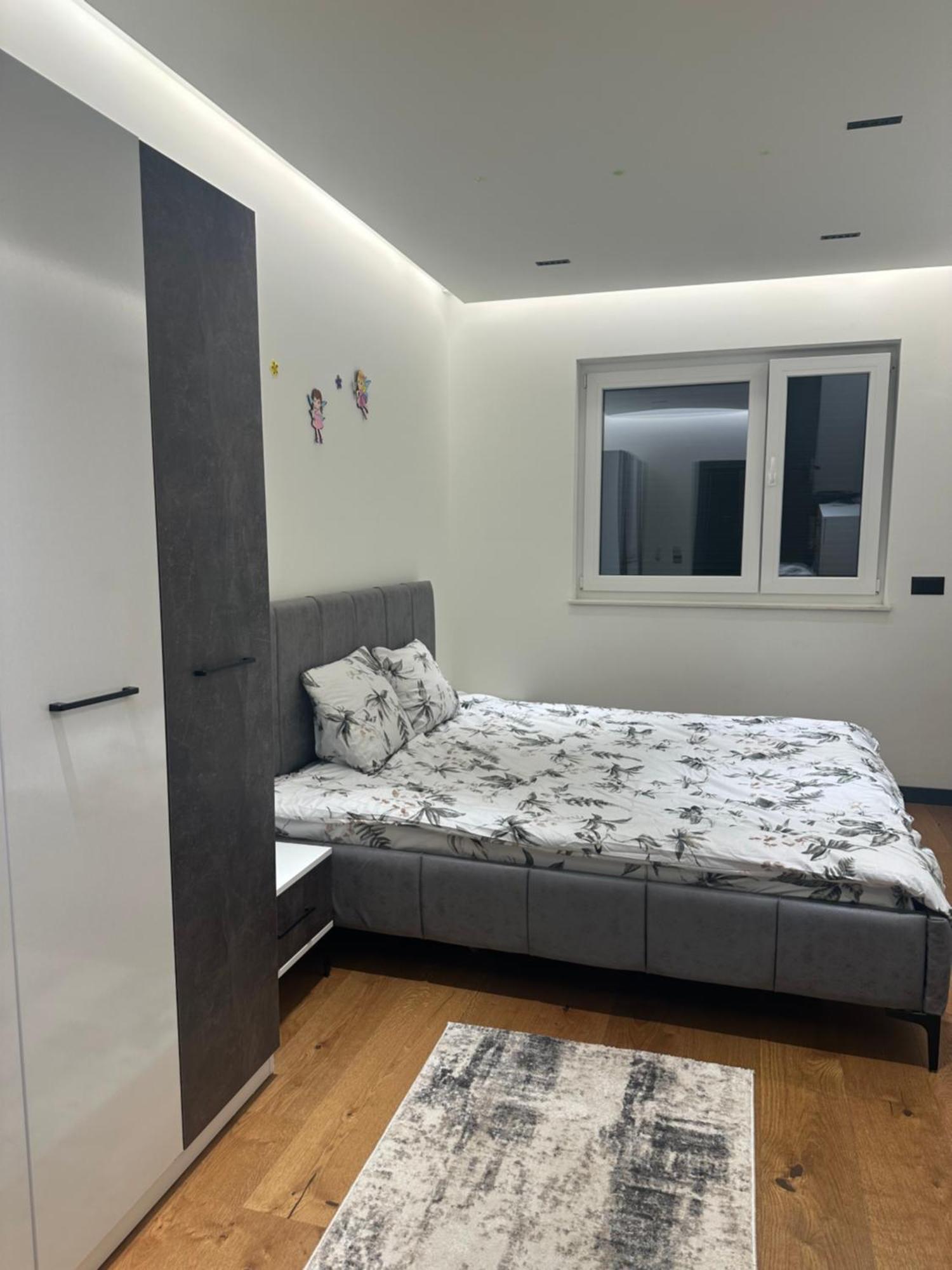 Skyline Exclusive Apartment Peje Luaran gambar