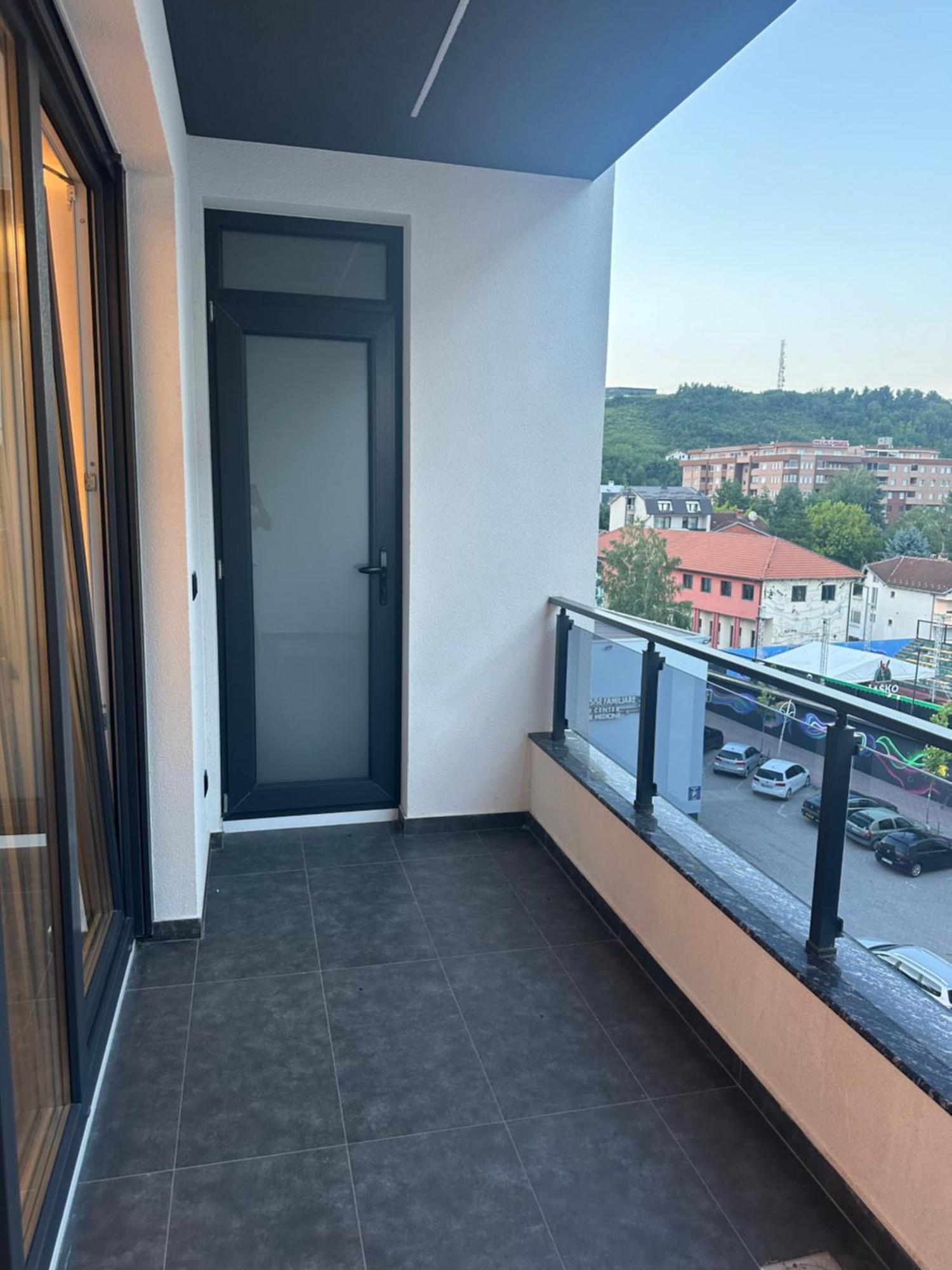 Skyline Exclusive Apartment Peje Luaran gambar