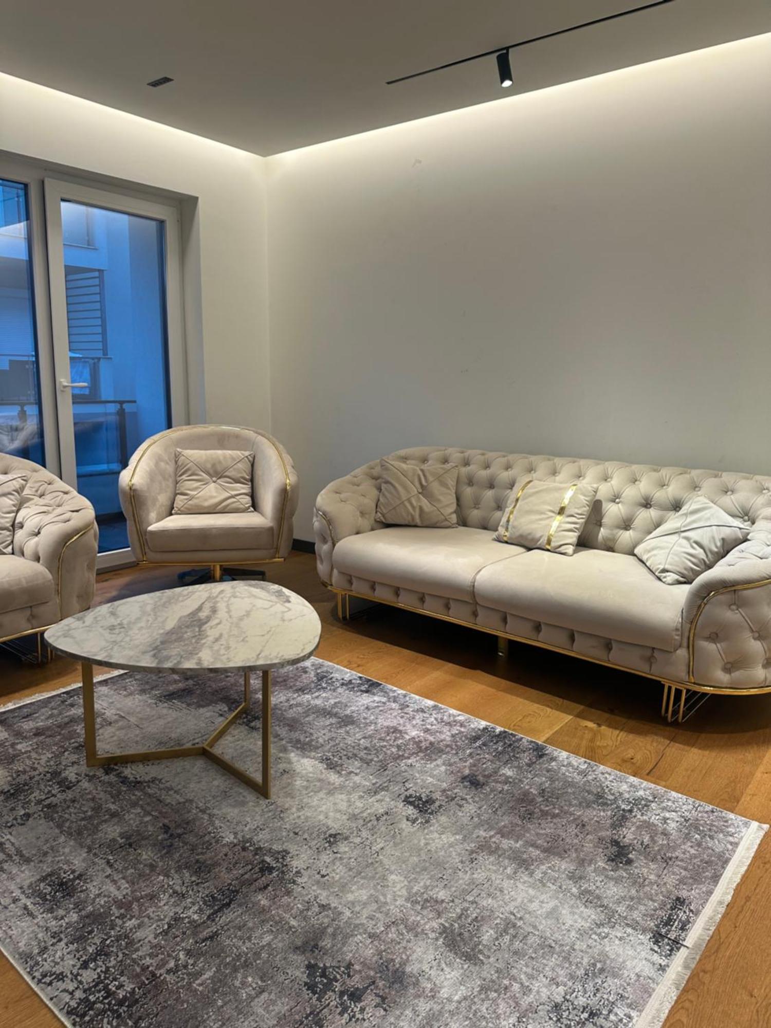 Skyline Exclusive Apartment Peje Luaran gambar
