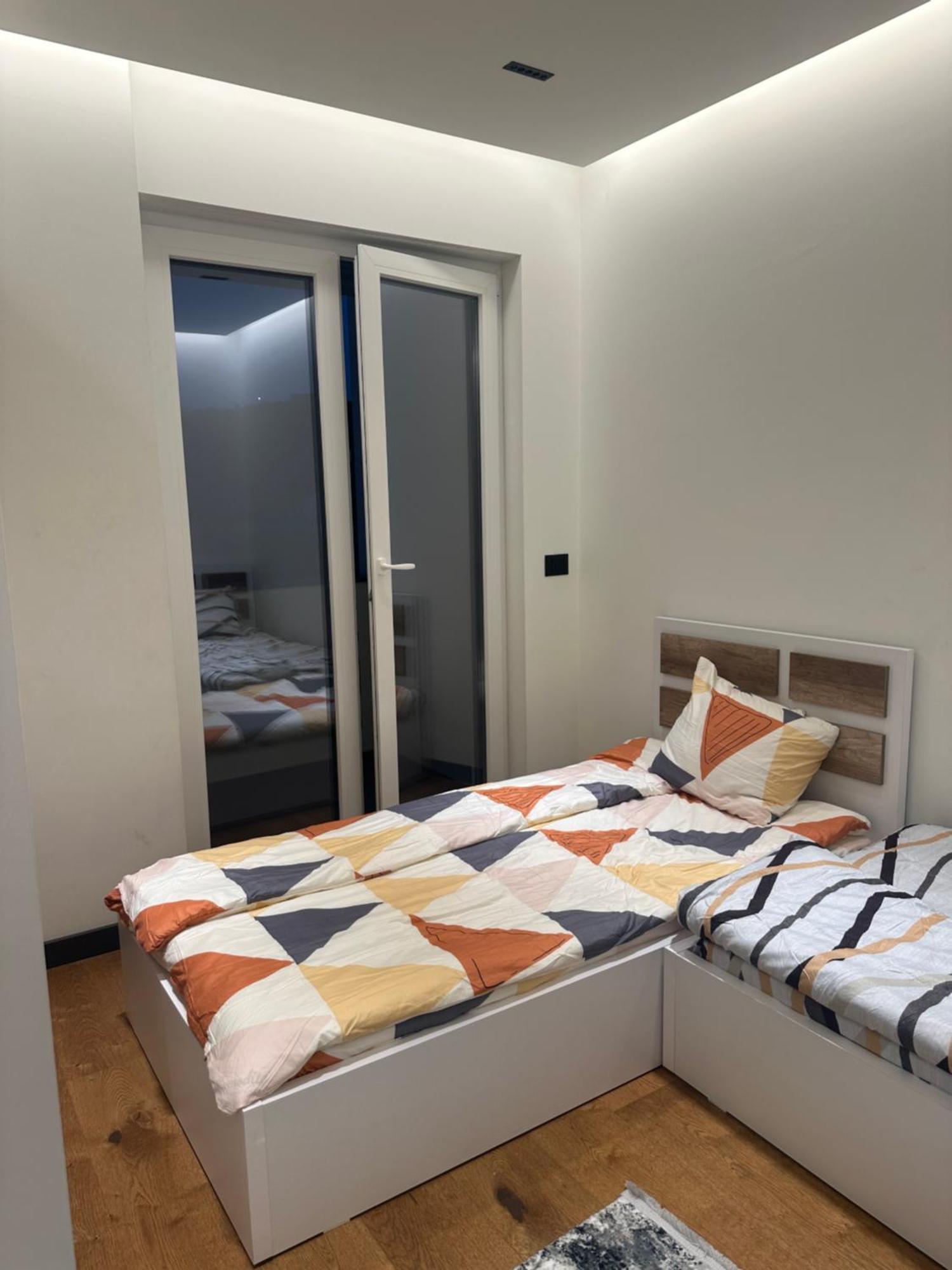 Skyline Exclusive Apartment Peje Luaran gambar