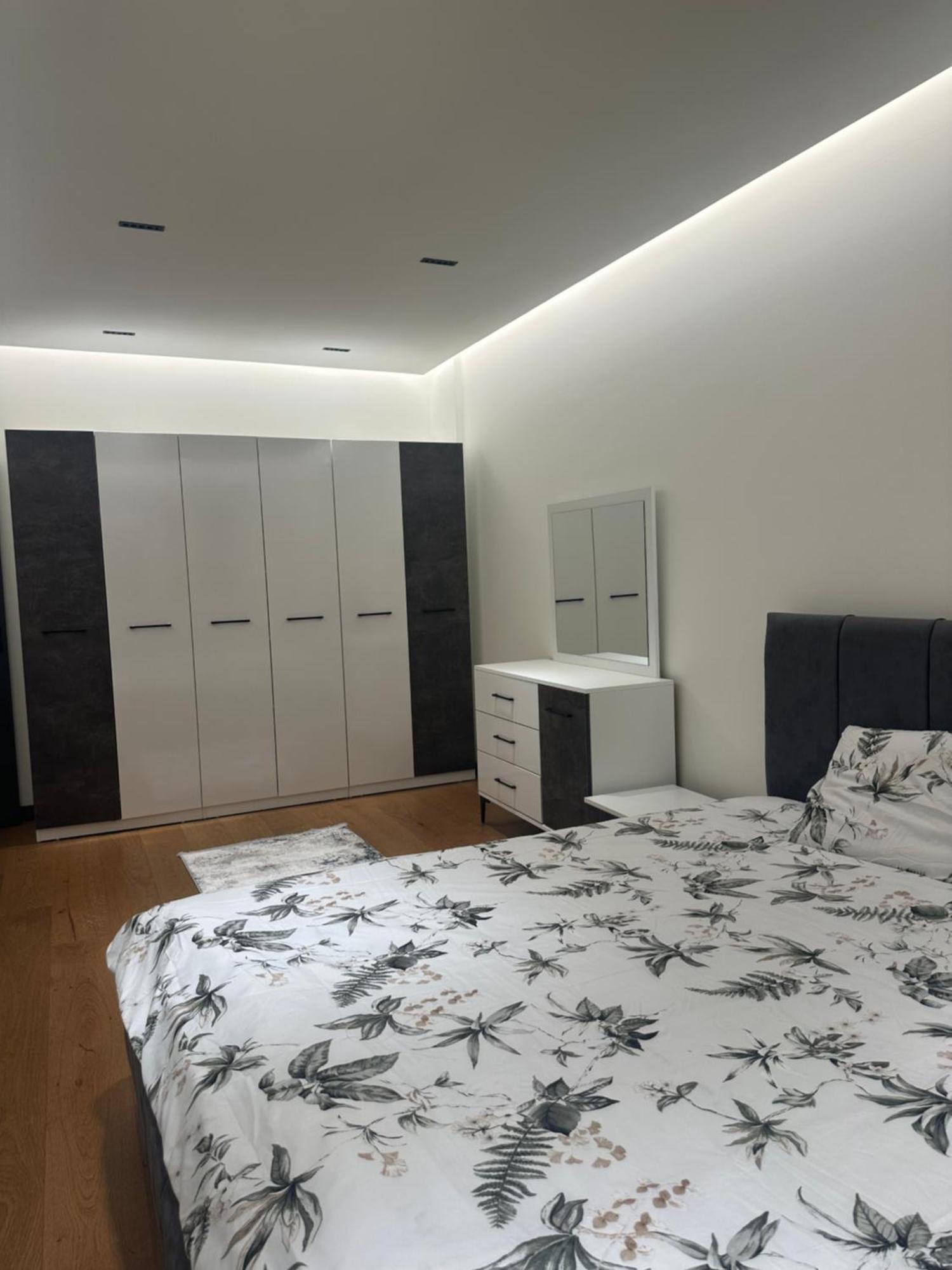 Skyline Exclusive Apartment Peje Luaran gambar