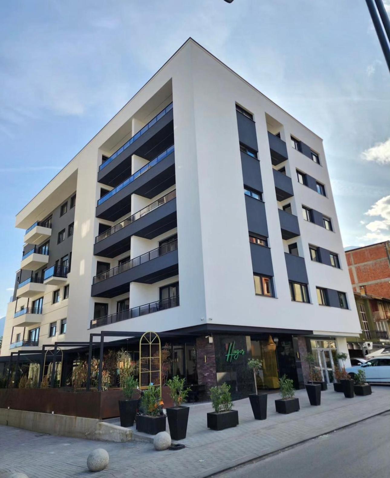 Skyline Exclusive Apartment Peje Luaran gambar